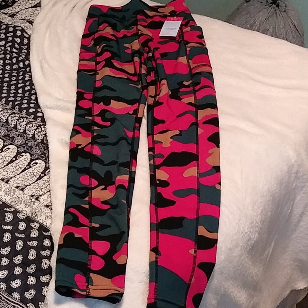 Camo leggings